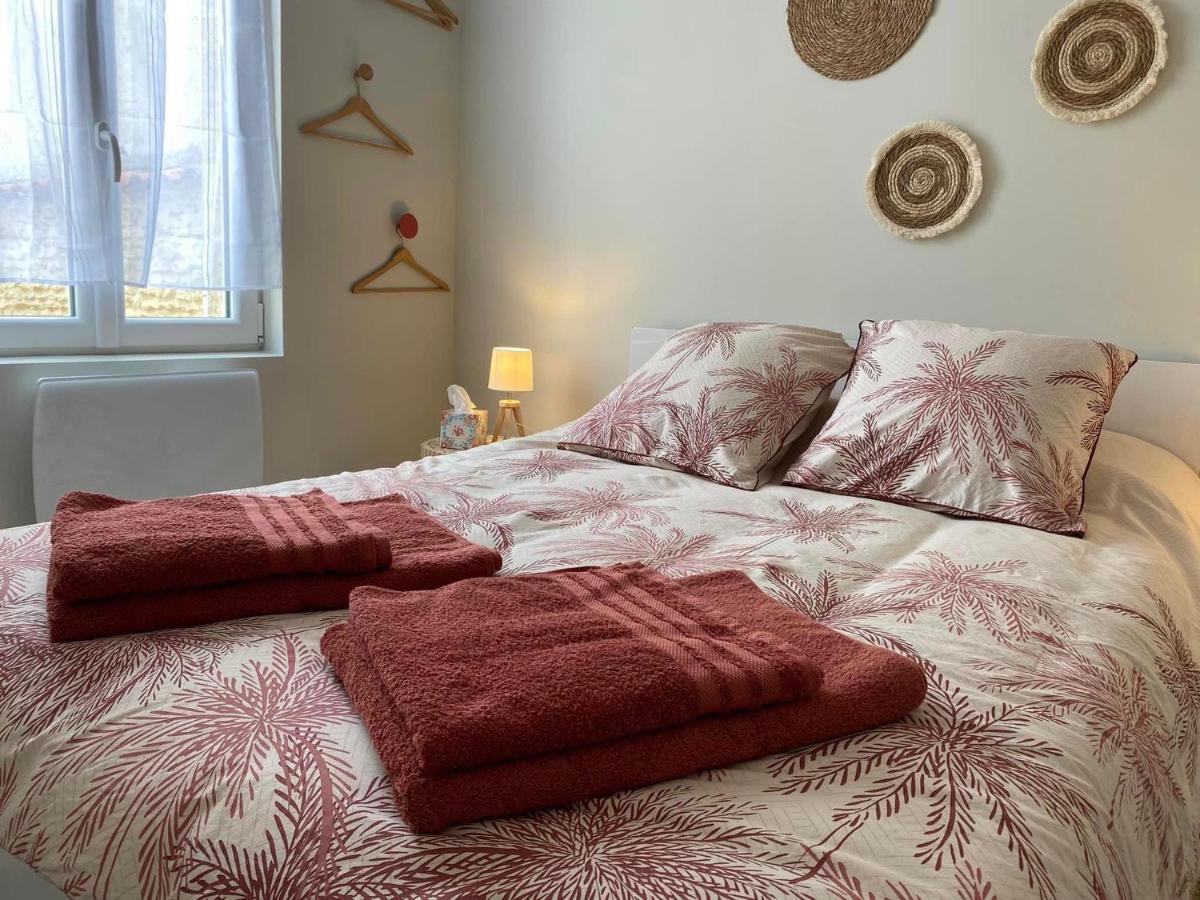 Charmante Maison Avec Cour Privative コニャック エクステリア 写真