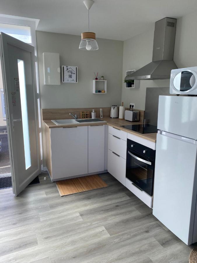Charmante Maison Avec Cour Privative コニャック エクステリア 写真