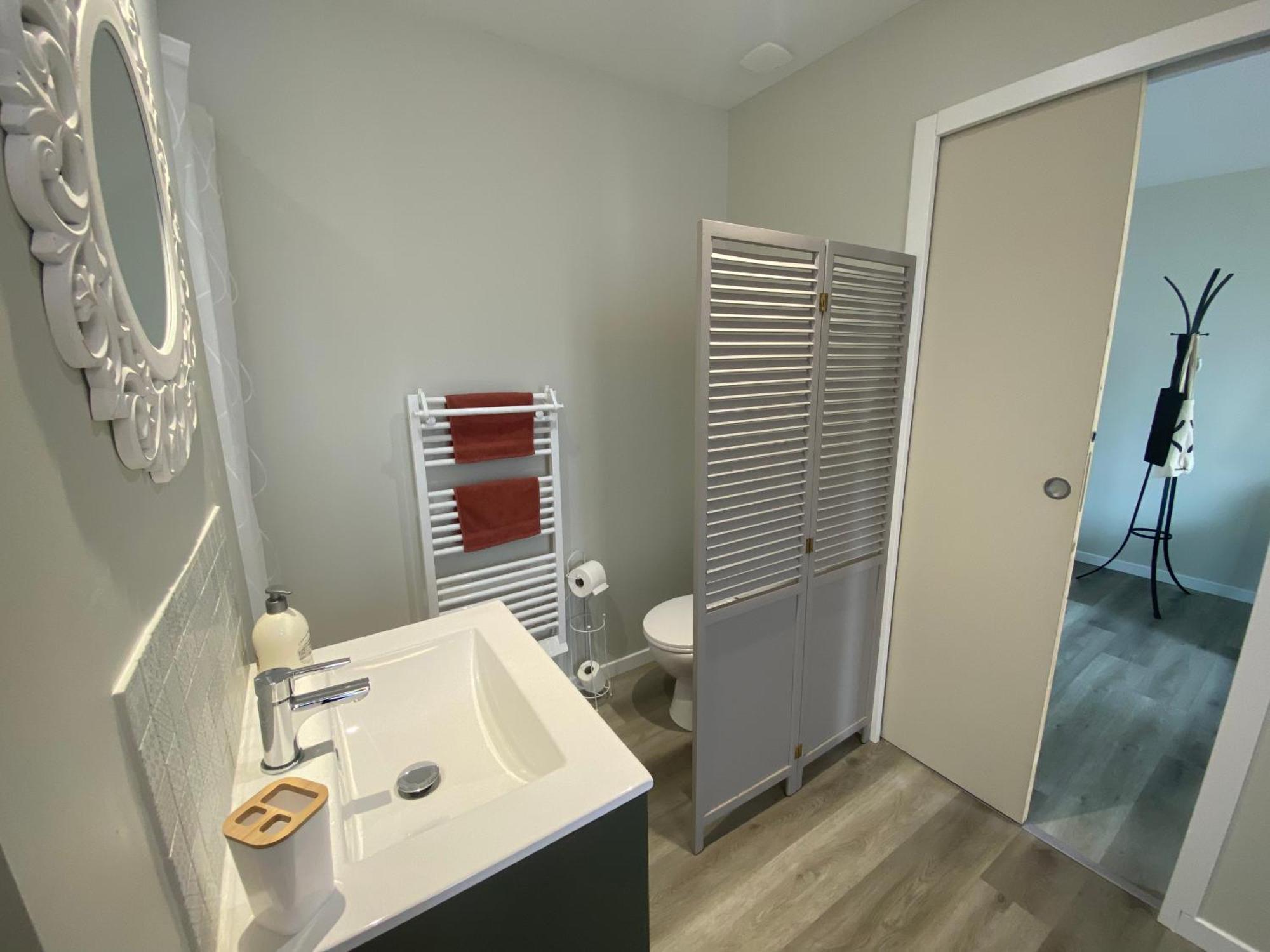 Charmante Maison Avec Cour Privative コニャック エクステリア 写真