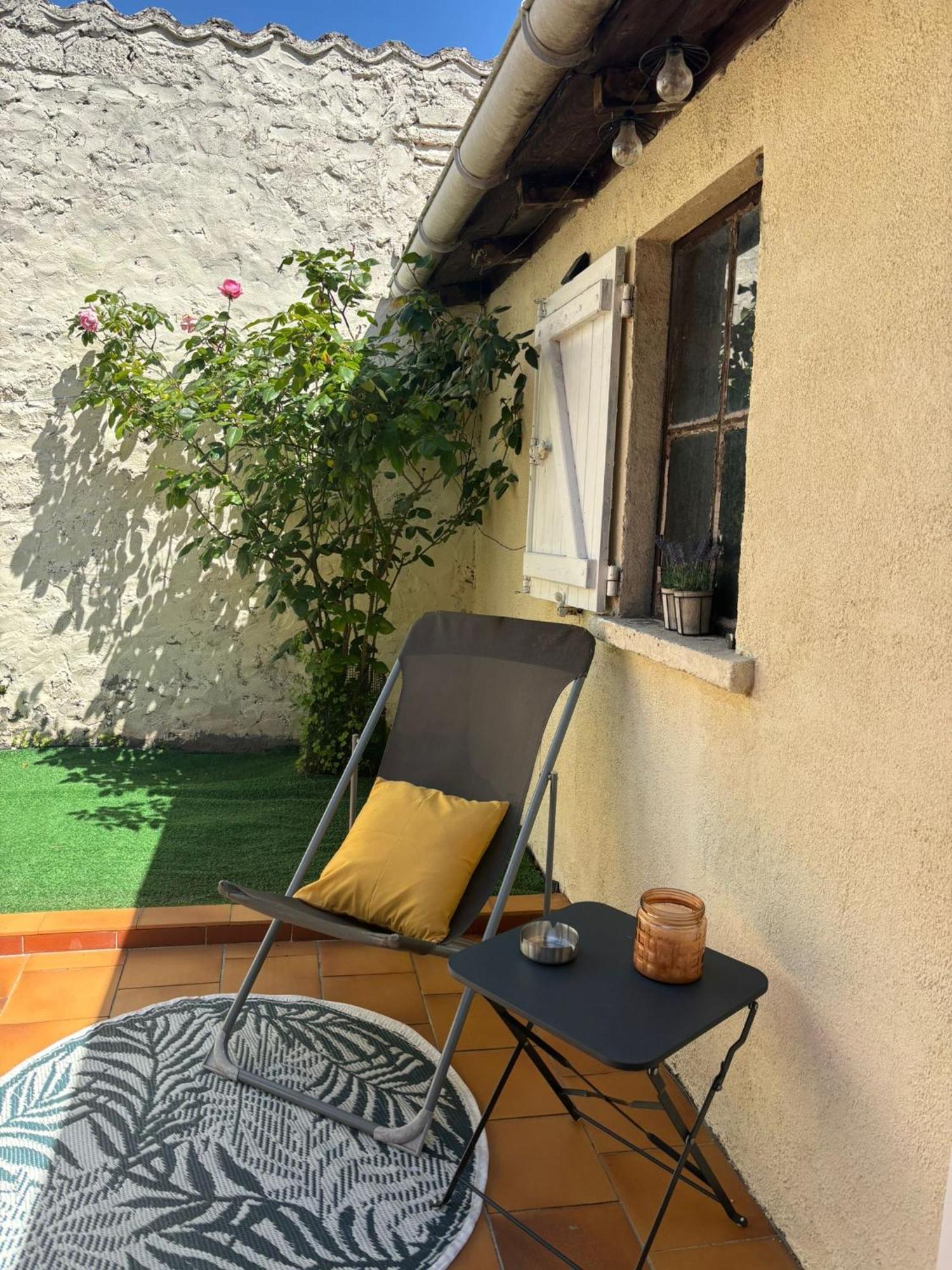 Charmante Maison Avec Cour Privative コニャック エクステリア 写真