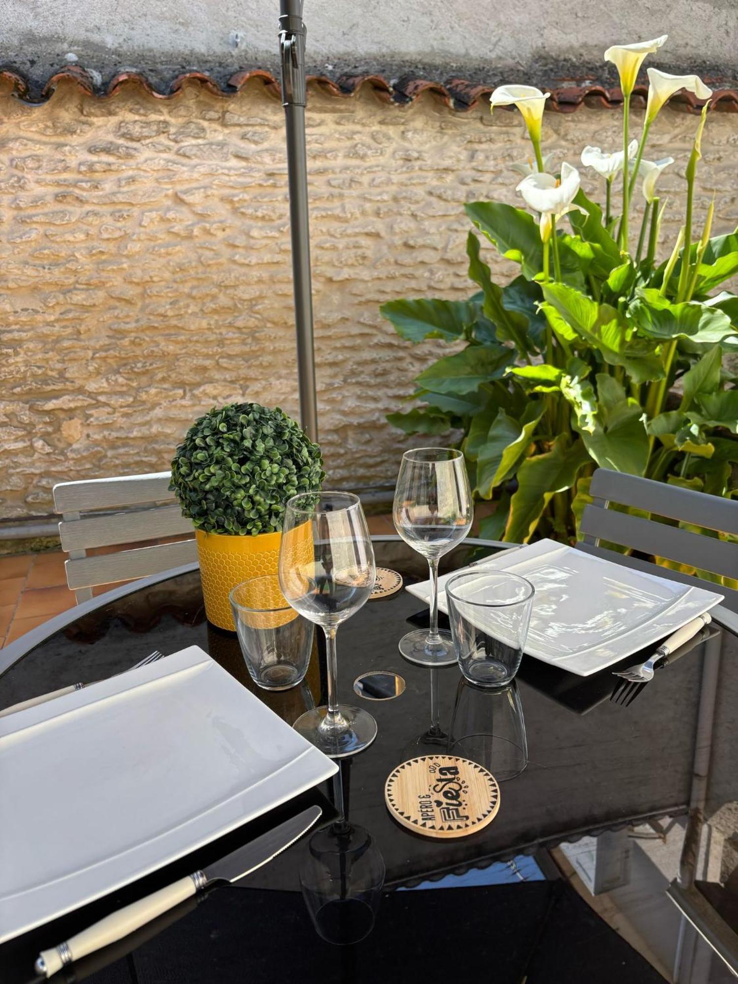 Charmante Maison Avec Cour Privative コニャック エクステリア 写真